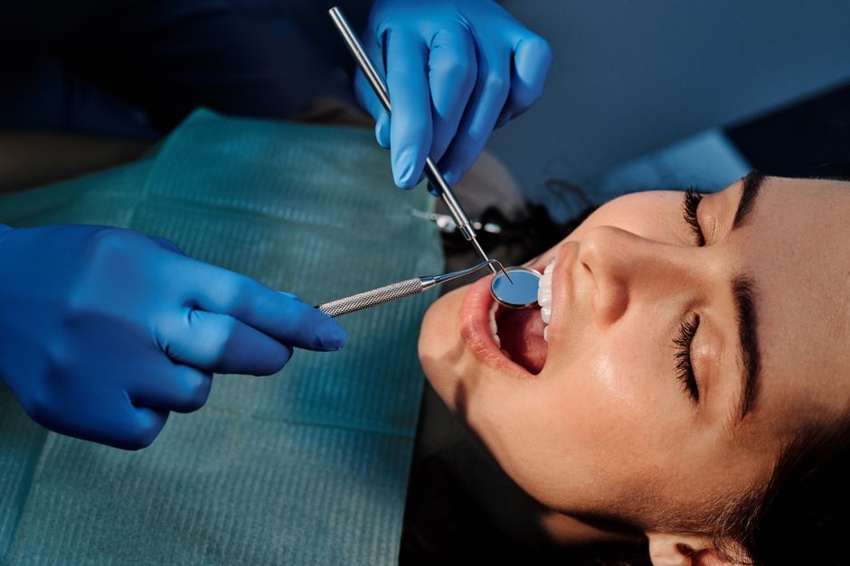 Periodontal care Arizona: comparing dental cleaning and gum visit estimates